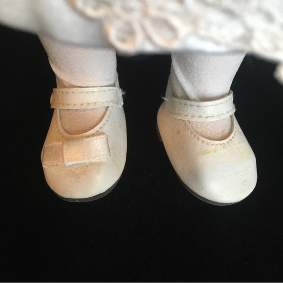 Vintage Religious Girl Porcelain Doll - Picture 5 of 11